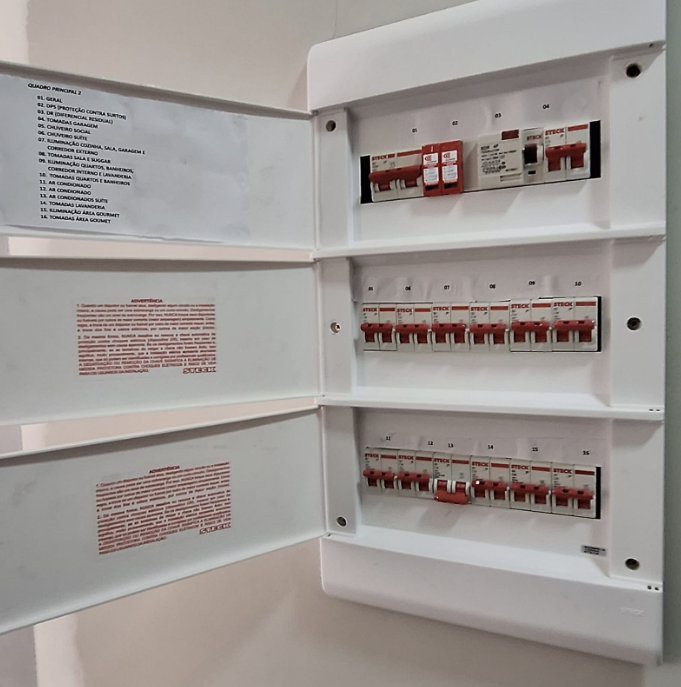 Registro de obra elétrica Tom Eletricista 07