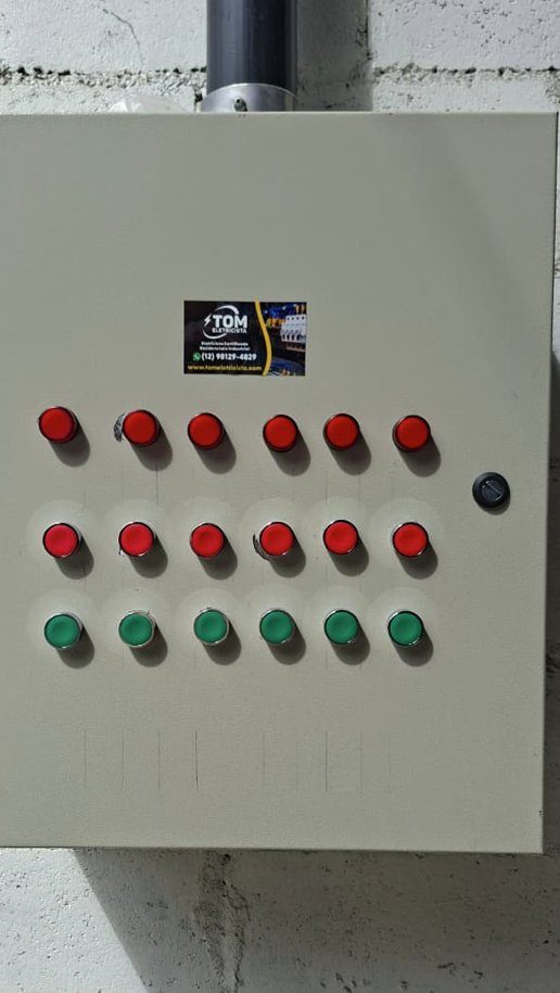 Registro de obra elétrica Tom Eletricista 23